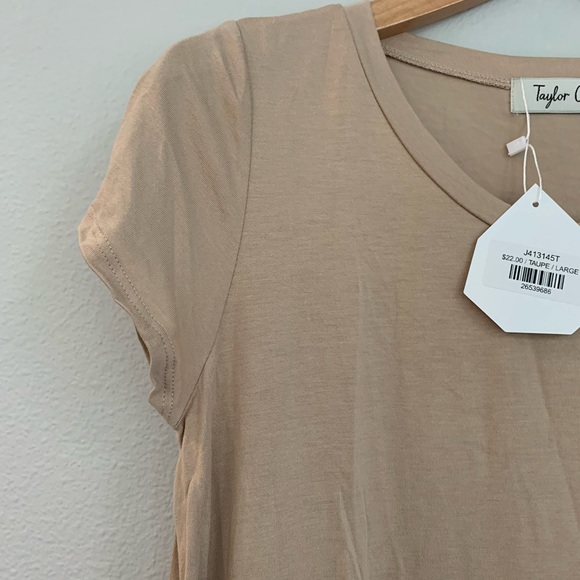 NWT Taylor Grace taupe super-soft tee L. - Picture 5 of 6